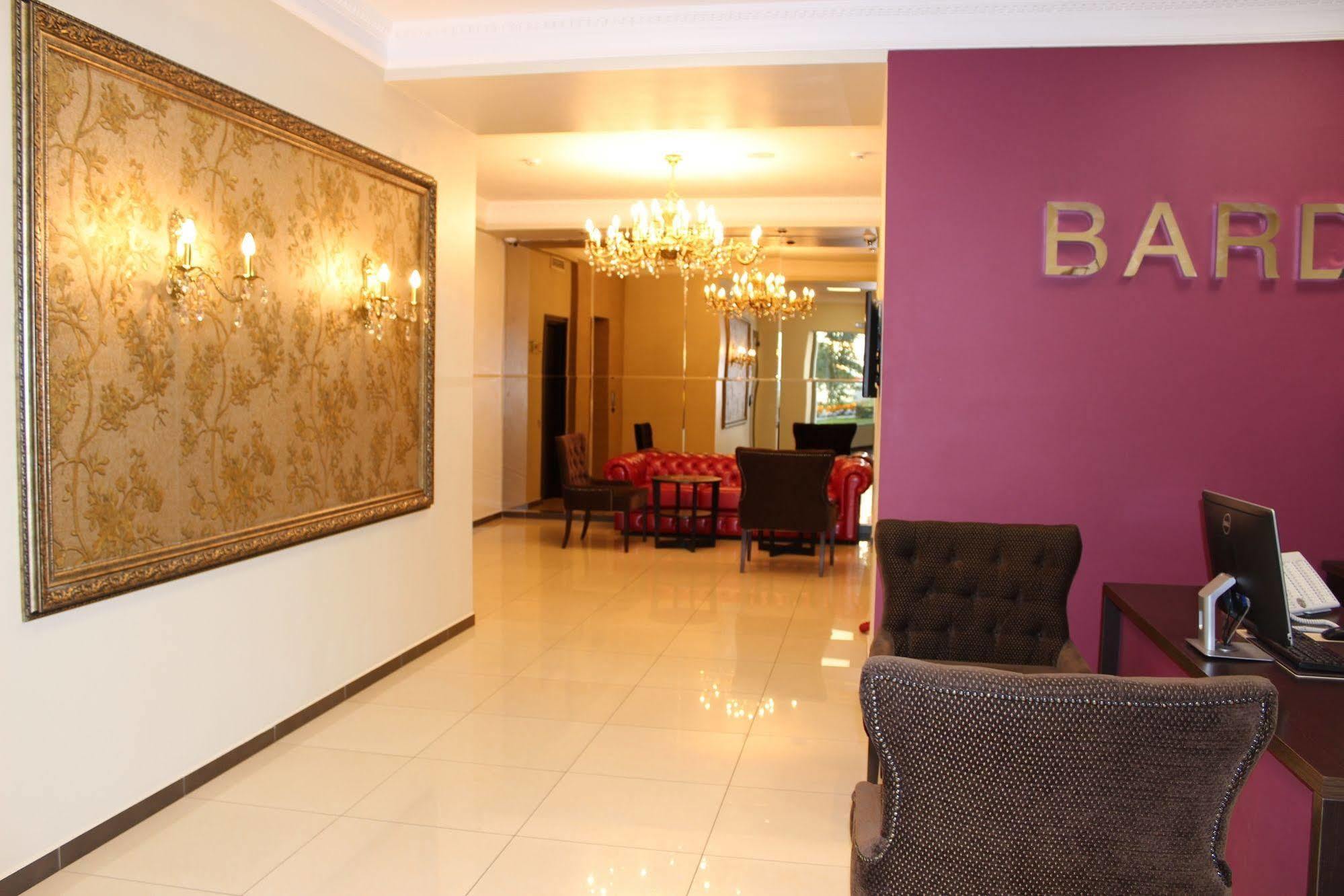 Hotel Bardin โนโวคุซเนียสค์ ภายนอก รูปภาพ